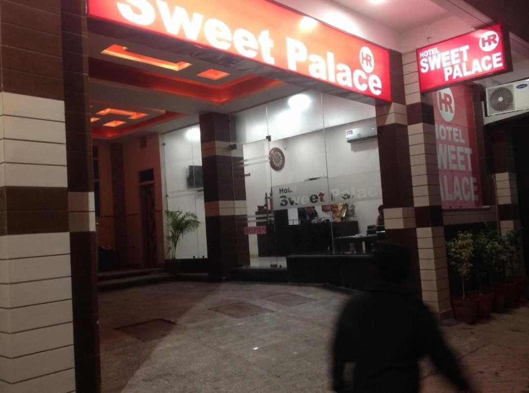 Hotel O Sweet Palace Nueva Delhi Exterior foto